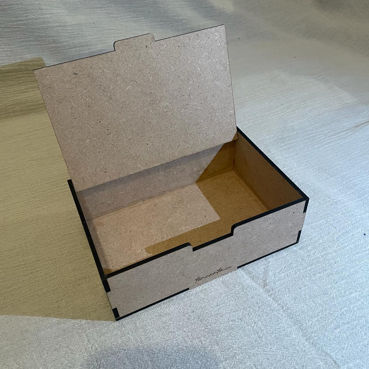 📦 Caja madera personalizada